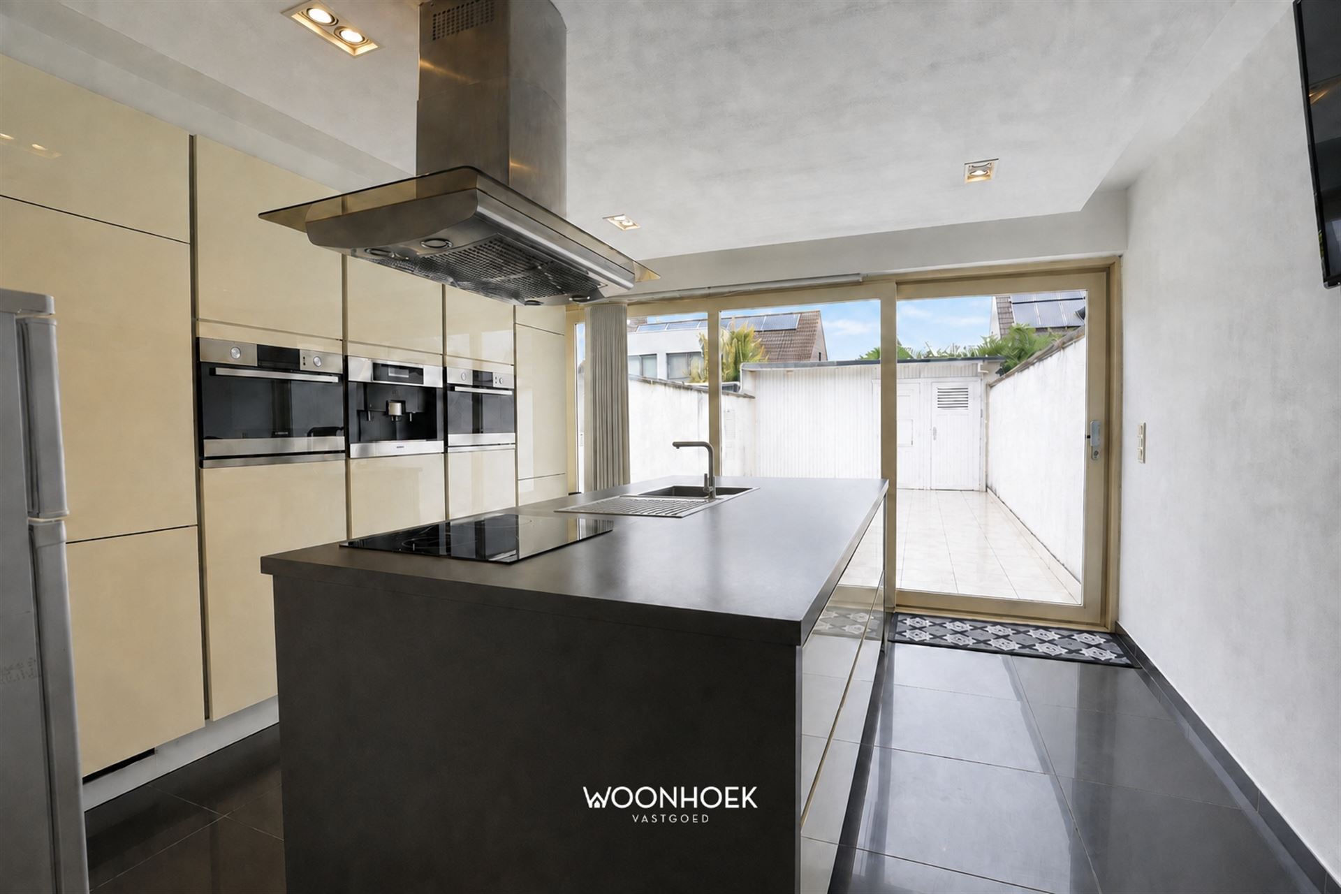 Gerenoveerde 3 slaapkamer woning met tuin! - foto 4