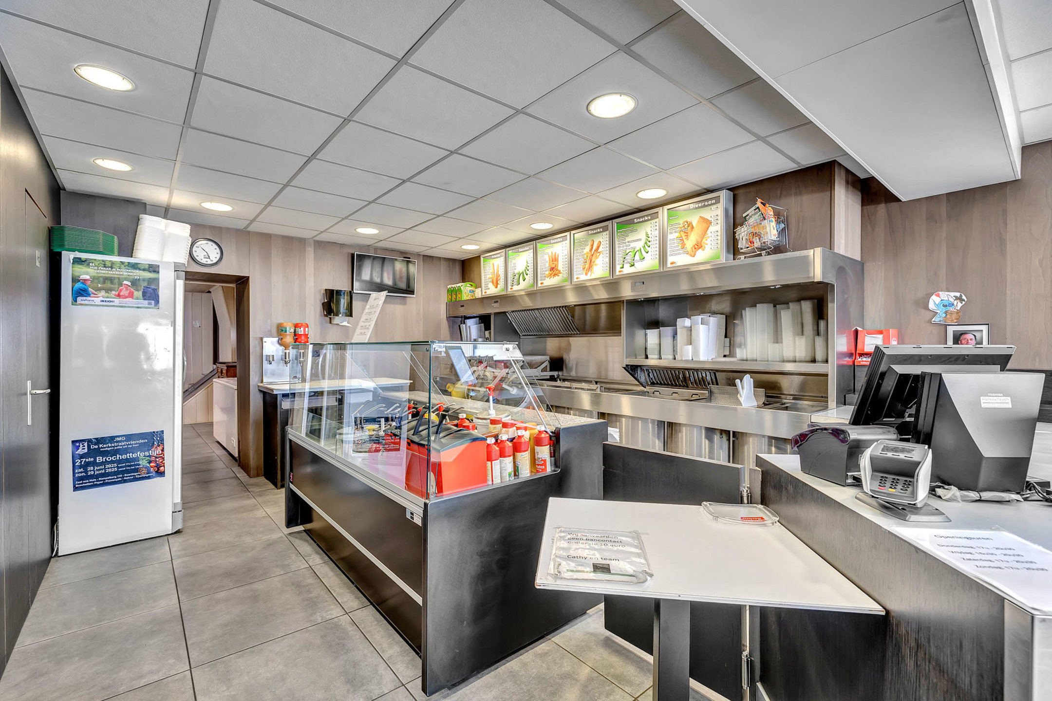 Bekende frituur + woonst met 3 slaapkamers in Baardegem - foto 4