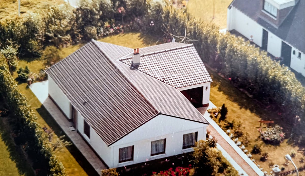 Charmante bungalow gelegen in een residentiële villawijk - foto 2