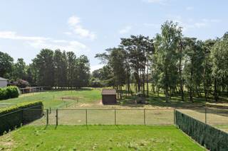 Welkom in de prachtige en verzorgde residentie ‘Kasteelhof’, een kleinschalig en residentieel geheel van drie stijlvolle gebouwen met telkens...