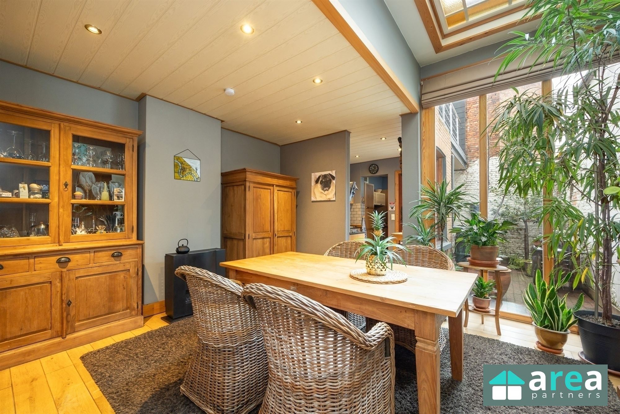 Prachtig herenhuis met 5 slpk., stadskoer én terrassen! - foto 2