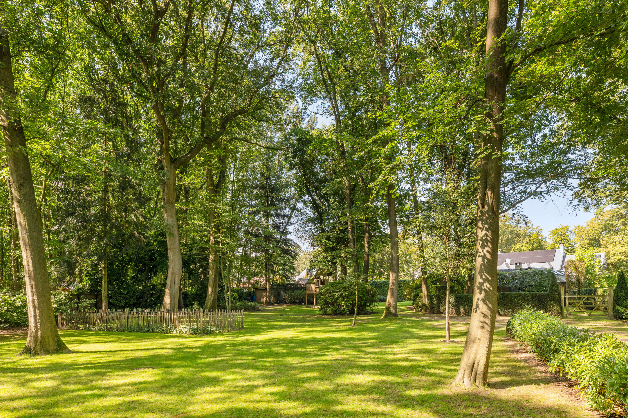 Aantrekkelijk stuk bouwgrond voor villa - foto 1
