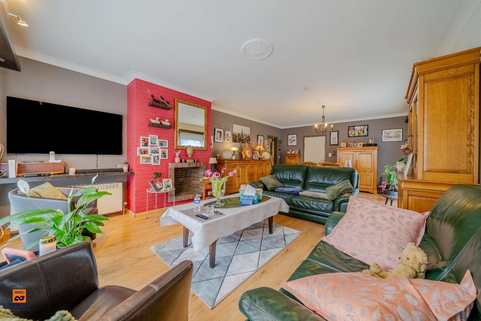 Sfeervol en rustig gelegen bungalow in een rustige woonwijk te Evergem - foto 5