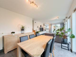 INSTAPKLARE HALF OPEN BEBOUWING met 4 SLAAPKAMERS, gelegen in een AANGENAME en VLOT BEREIKBARE WOONOMGEVING te Ename (Oudenaarde). Dankzij...