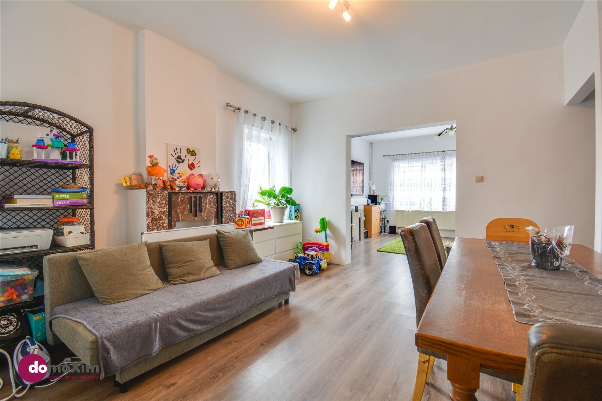 Maison de 4 chambres à coucher avec grand jardin, située au centre de la ville - photo 4