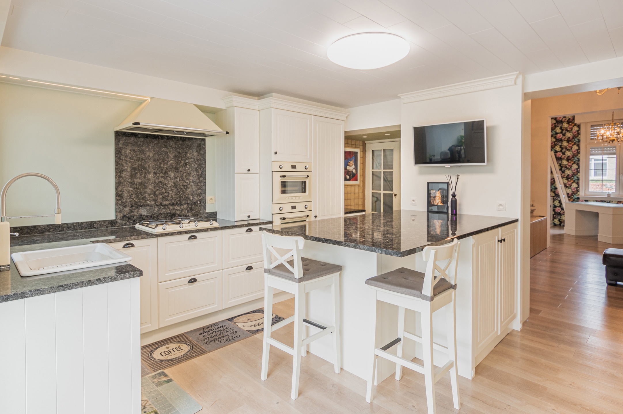 Charmante woning met tuin nabij centrum - foto 5