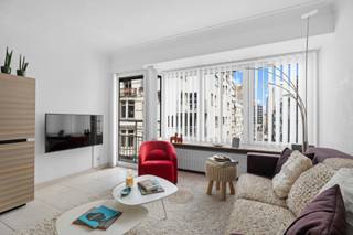 <span>Twee ruime, lichtrijke slaapkamers<br /></span><br /><span>Top locatie <br /></span><br /><span>Volledig uitgeruste keuken<br /></span><br /><span>Voldoende bergruimte <br /></span><br /><span>Ruime leefruimte</span>