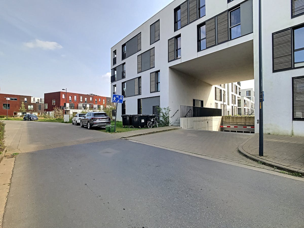 car parking at the water sports course in Ghent - photo 2