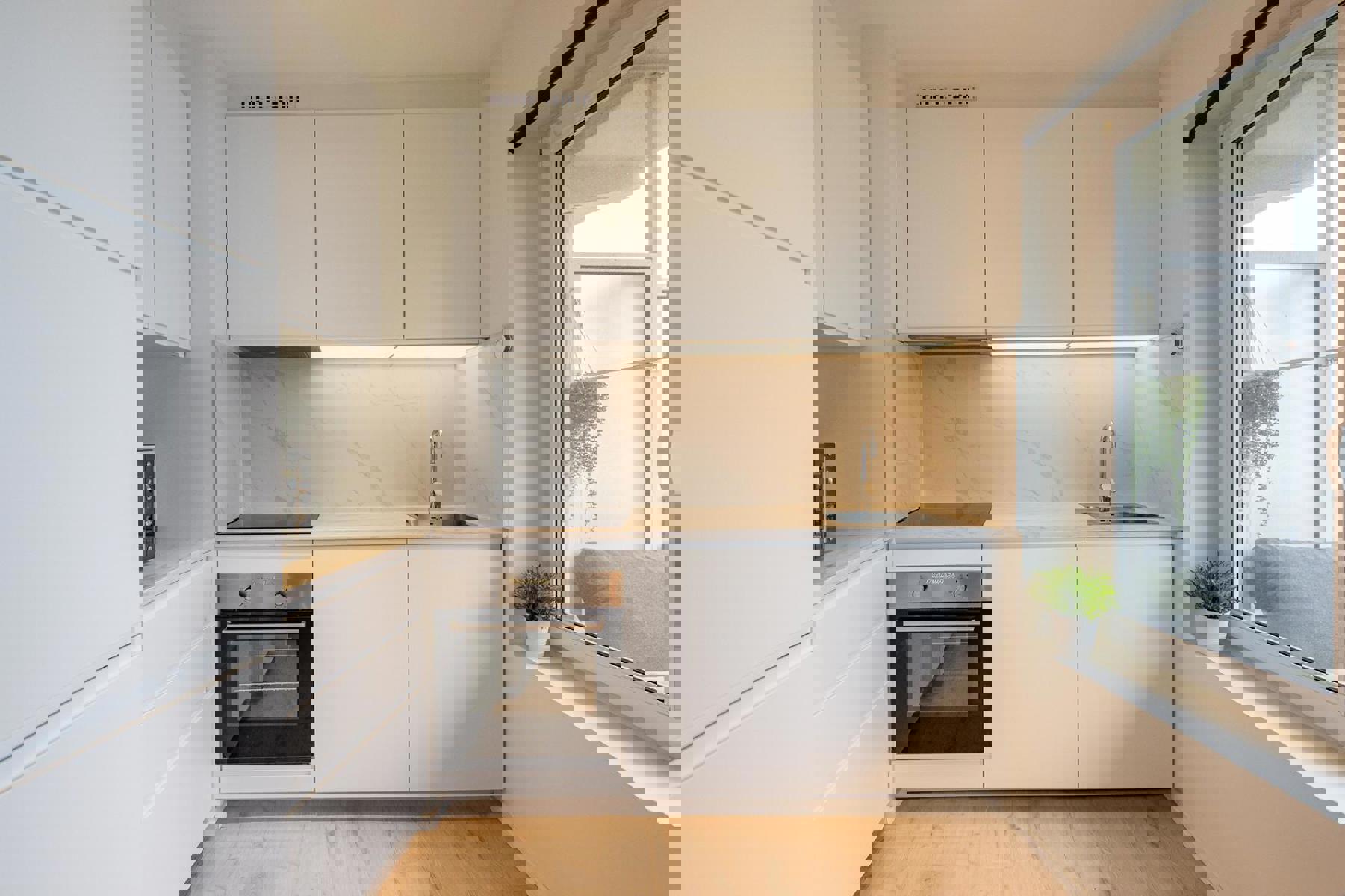 INSTAPKLAAR GERENOVEERD APPARTEMENT - foto 3