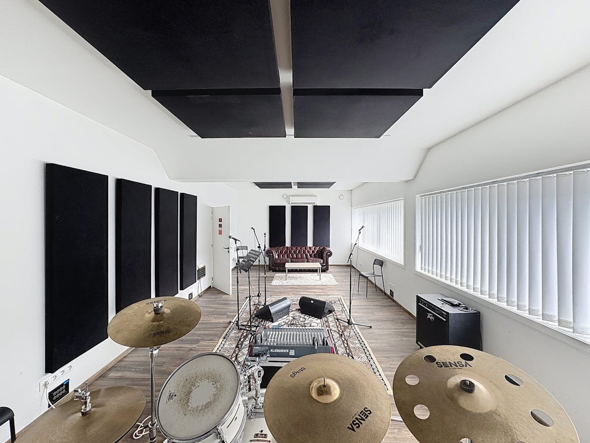 Repetitieruimte /kantoorruimte te huur 260 m² Brugge - foto 1