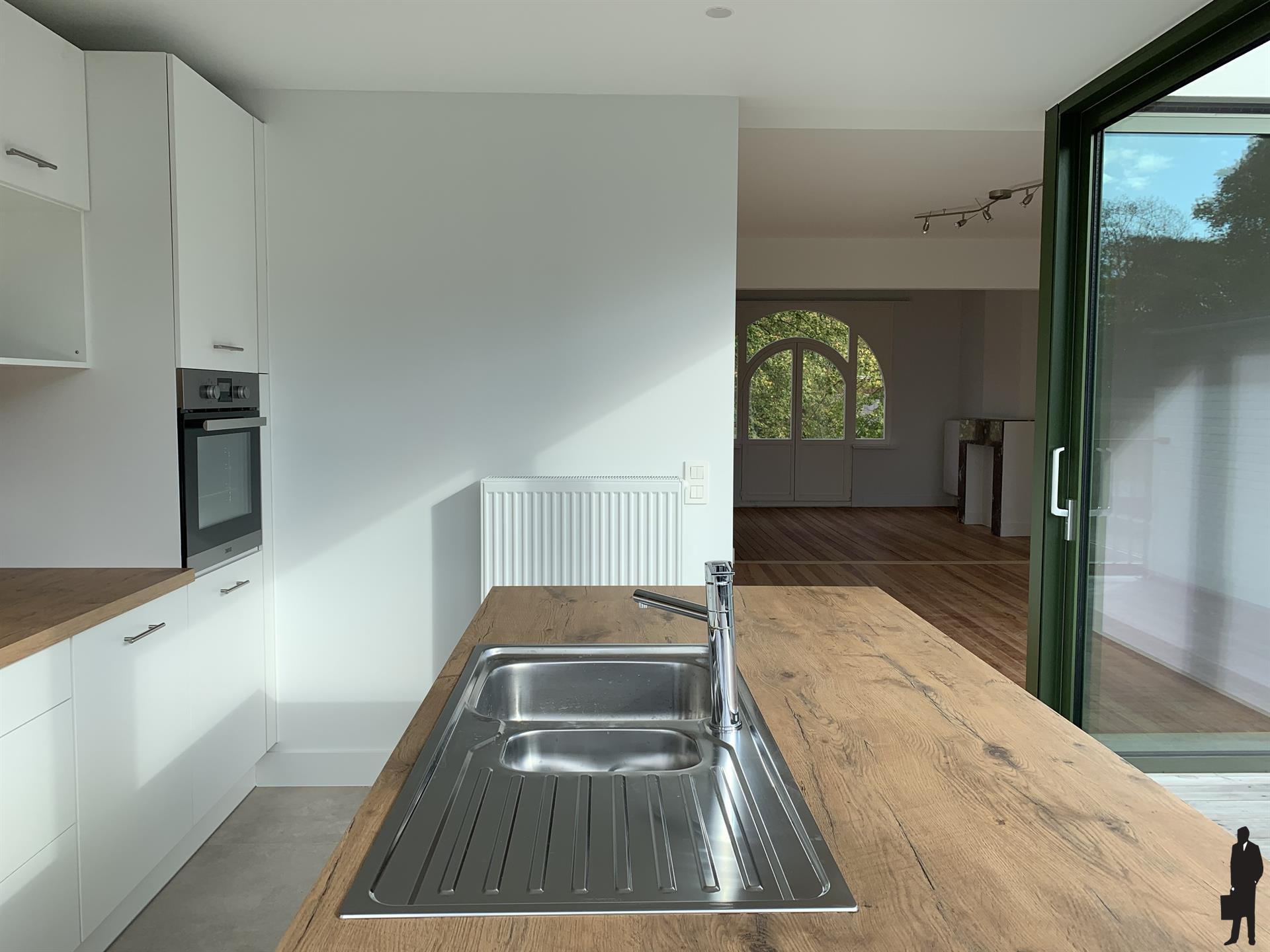 Gerenoveerd duplex appartement in "Villa Josepha" op de eerste verdieping in het centrum van Brasschaat !  - foto 5