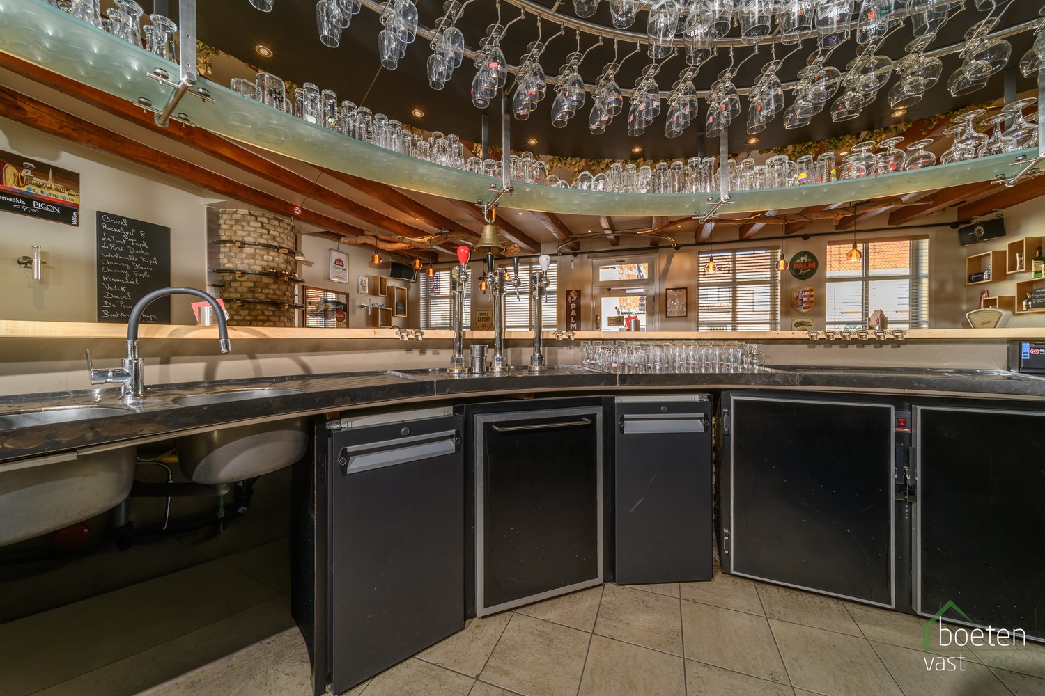 BEVEREN AAN DE IJZER: Verkoop van het alom gekende praat- en eetcafé 't Geheim Spoor in het schilderachtige Beveren aan de IJzer op 11a 50ca grondopp. - foto 5