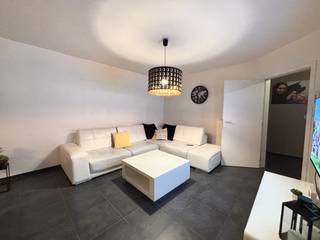 Dit instapklare appartement bevindt zich in het centrum van Kortessem, op de Hasseltsesteenweg. Dankzij de centrale ligging in Kortessem geniet je...