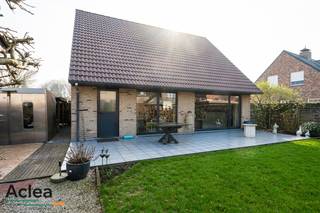 Bent u op zoek naar een ruime, instapklare woning op een rustige locatie? Deze verzorgde vrijstaande woning, gebouwd in 2006, bevindt zich op...