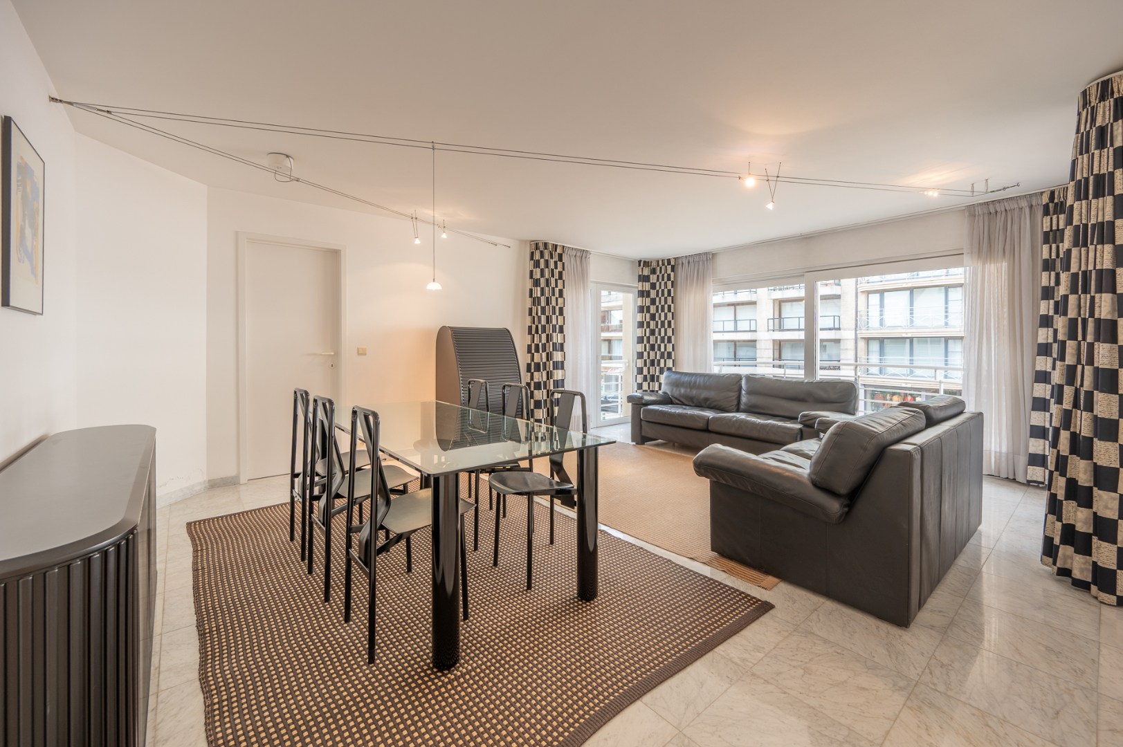 Twee-slaapkamer appartement in standingvolle villaresidentie in het Zoute - foto 3