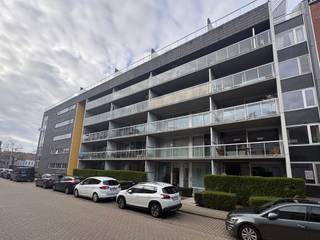 LiggingDit appartement is uitstekend gelegen nabij de Visserij en het Van Eyck-zwembad, op wandelafstand van het centrum van Gent. Dankzij de...