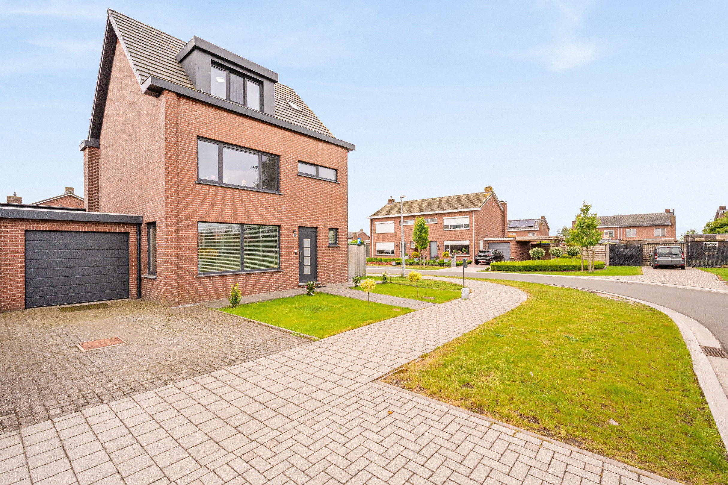 Instapklare woning te Minderhout op een zuidgeoriënteerd perceel van ca. 488 m² - foto 3