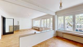 Zonnig en ruim appartement met terras op toplocatie in Antwerpen.Dit ruime appartement bevindt zich op de tweede verdieping van een gebouw met een...