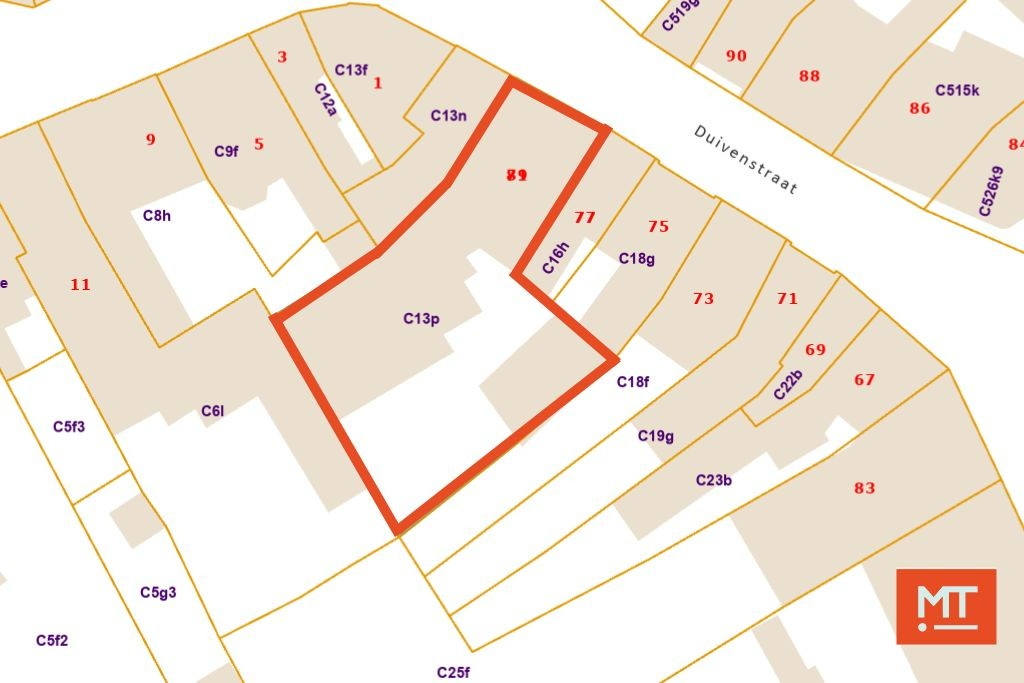 Veelzijdig gebouw bestaande uit handelsruimte, woning en appartement in het centrum van Wervik - foto 1