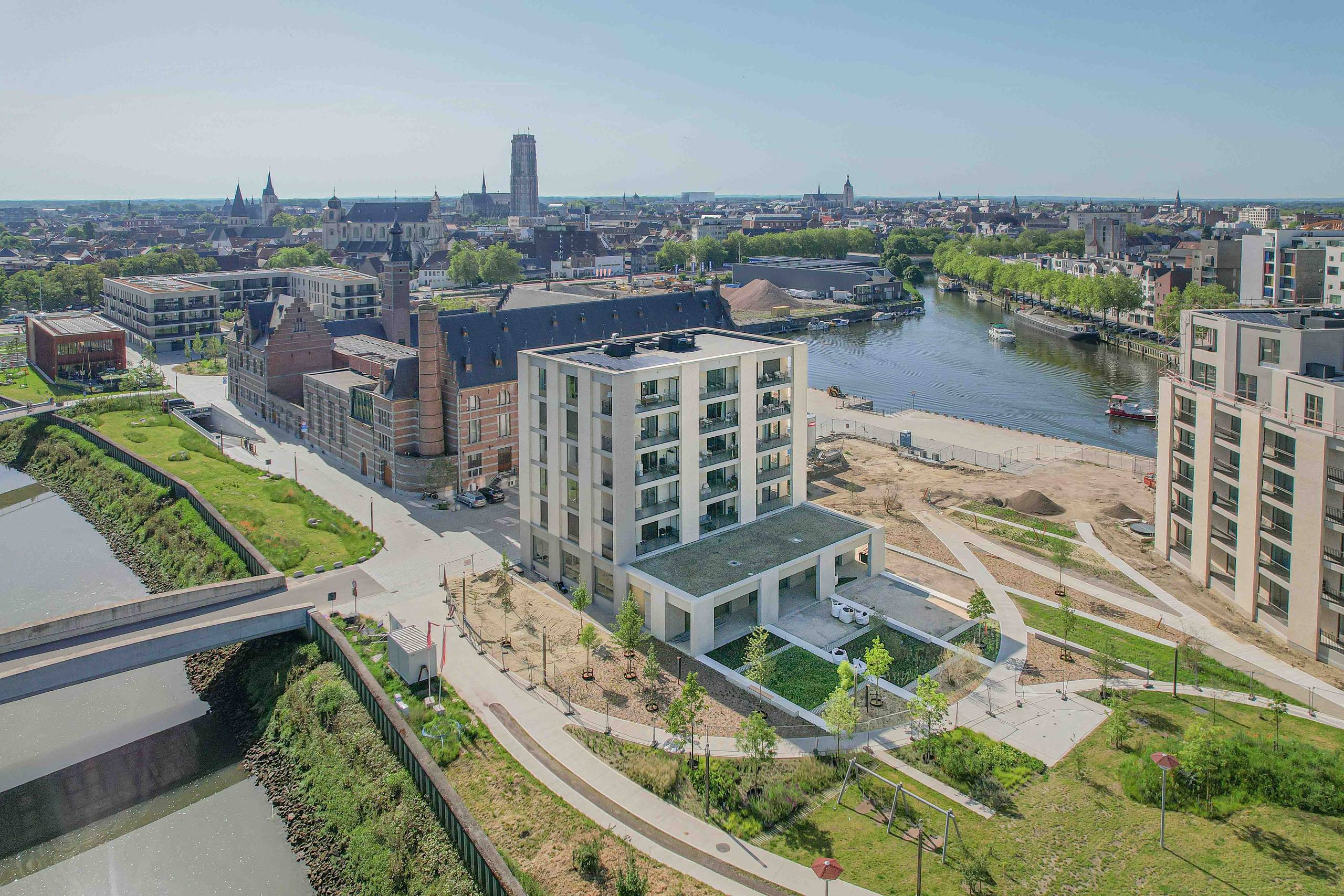Nieuwbouwappartement met 2 slaapkamers en ruim terras - foto 1
