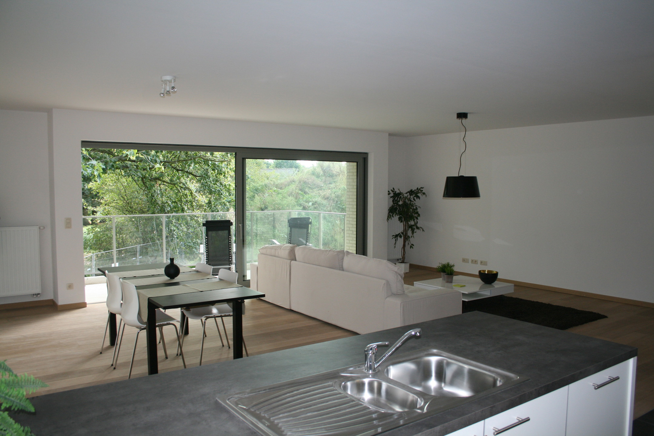 Ruisbroek mooi 3 slaapkamer appartement op 1e verdieping - foto 2