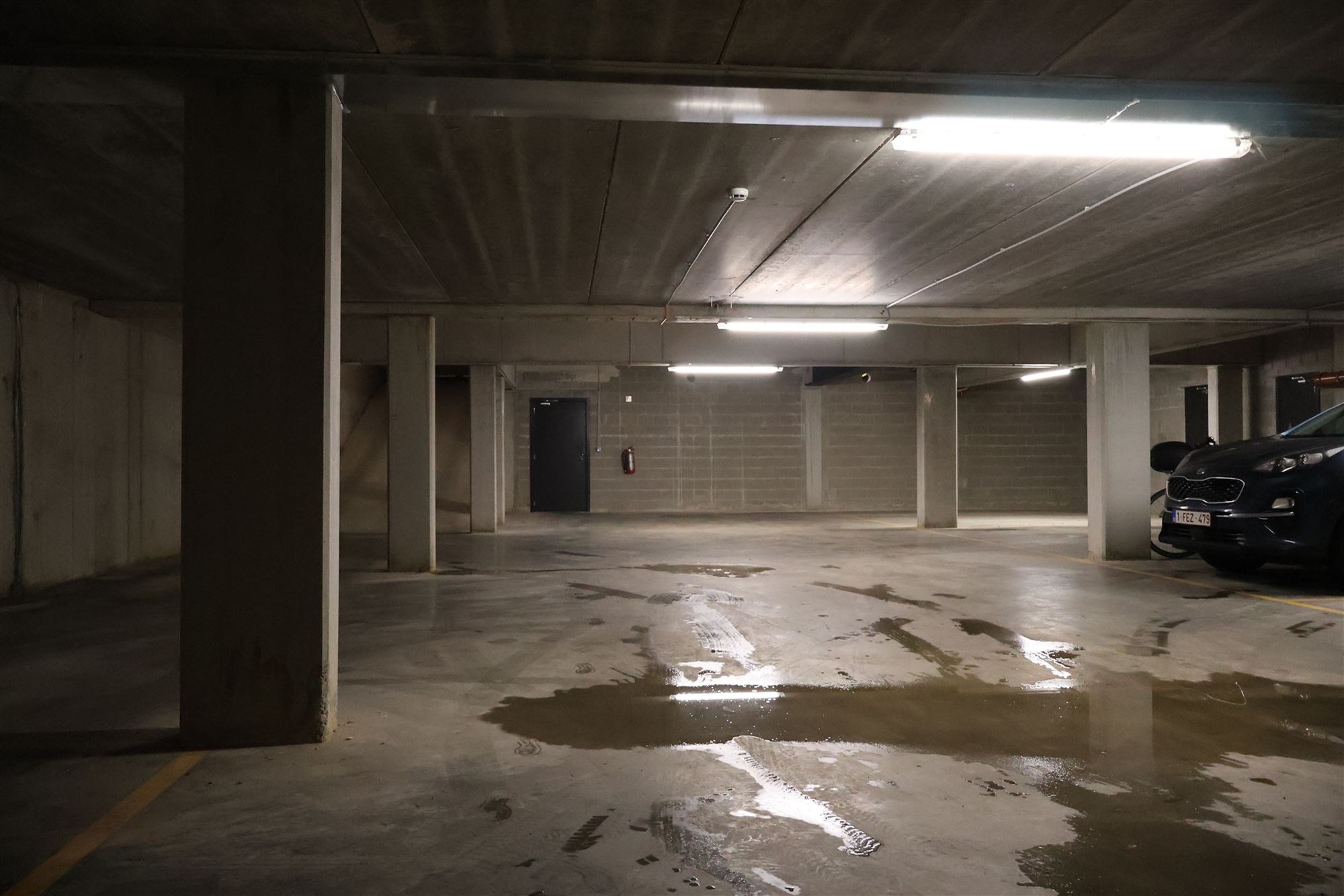 Garage for sale in Wilrijk - photo 3