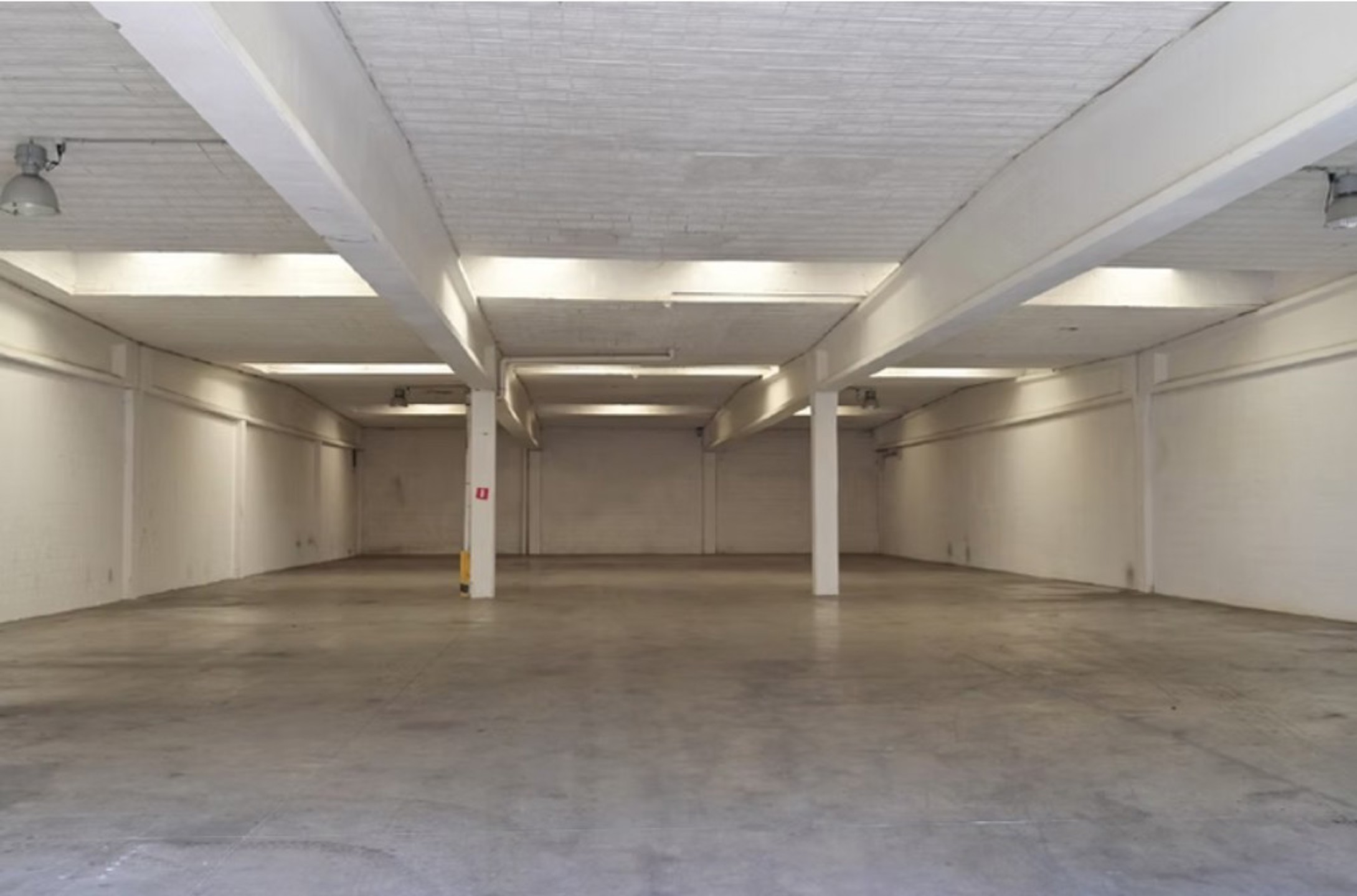 Magazijn unit 32 te huur 430m² met kantoor 70m² in Malle - foto 2