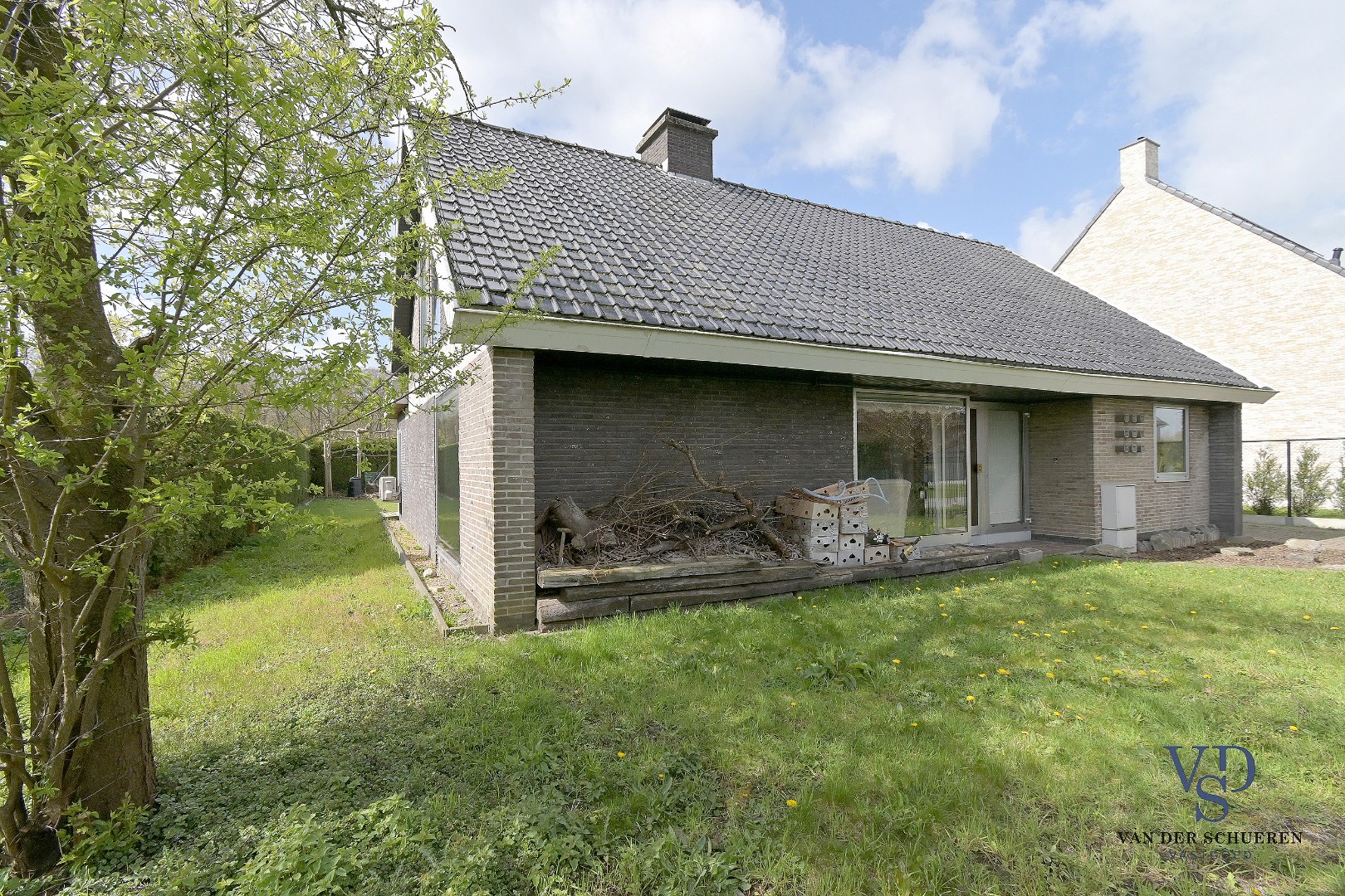 Tijdloze villa in residentiële wijk te Nazareth. - foto 4