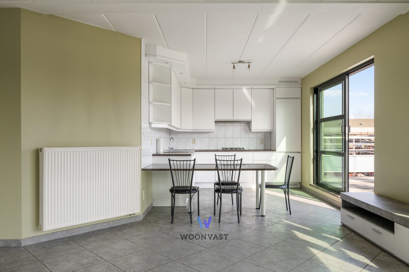 Te huur in Beervelde – ruim appartement met groot terras en parkeermogelijkheid - foto 3