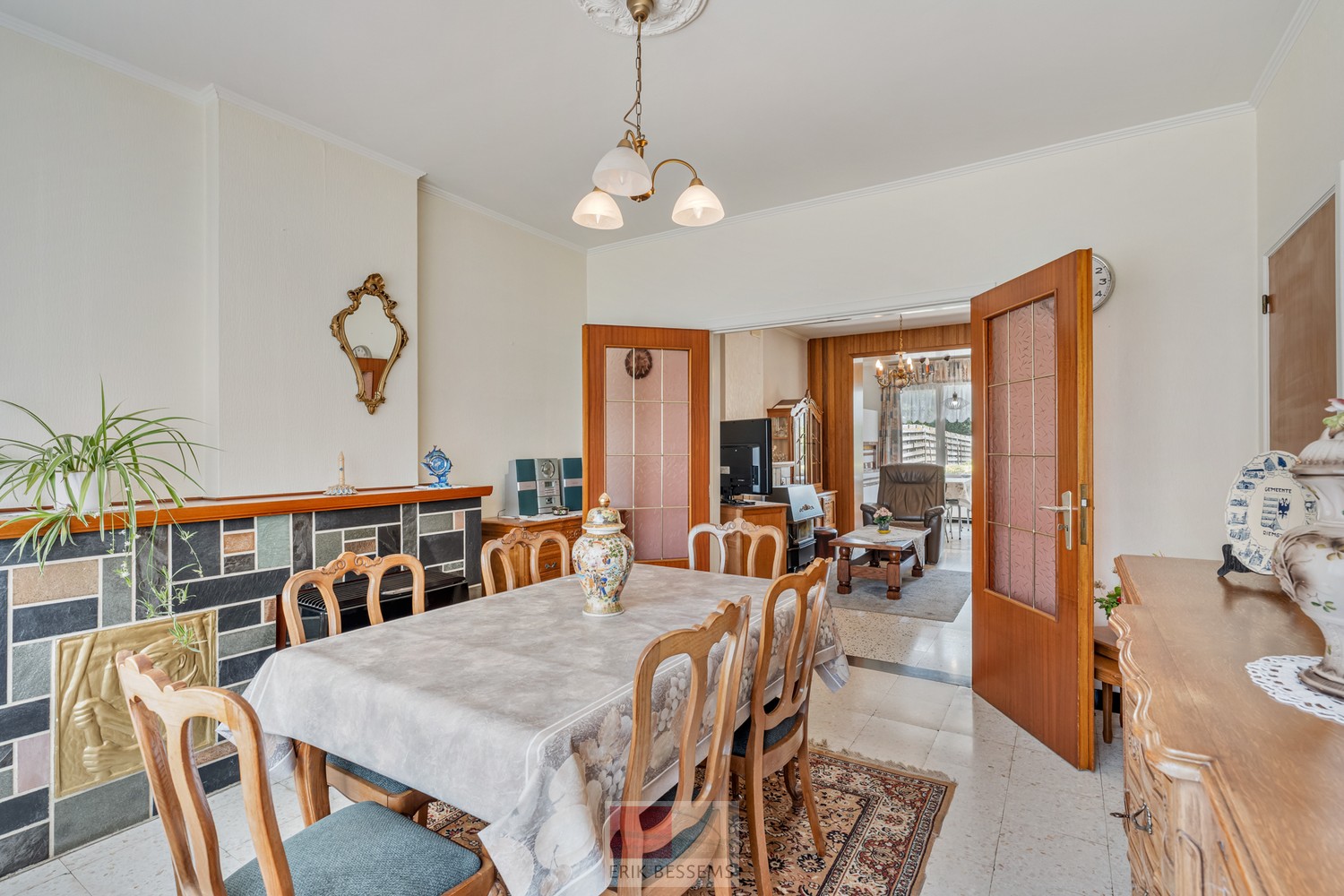 Leuke te renoveren woning met een bewoonbare oppervlakte van ca. 172 m², gelegen op een perceel van 485 m². - foto 5