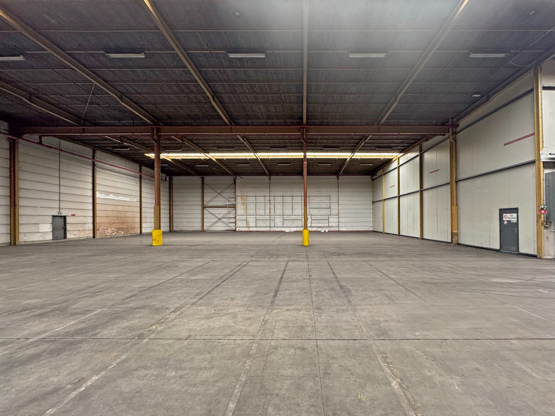Opslagruimte van 3.664 m² te huur met laakade - foto 3
