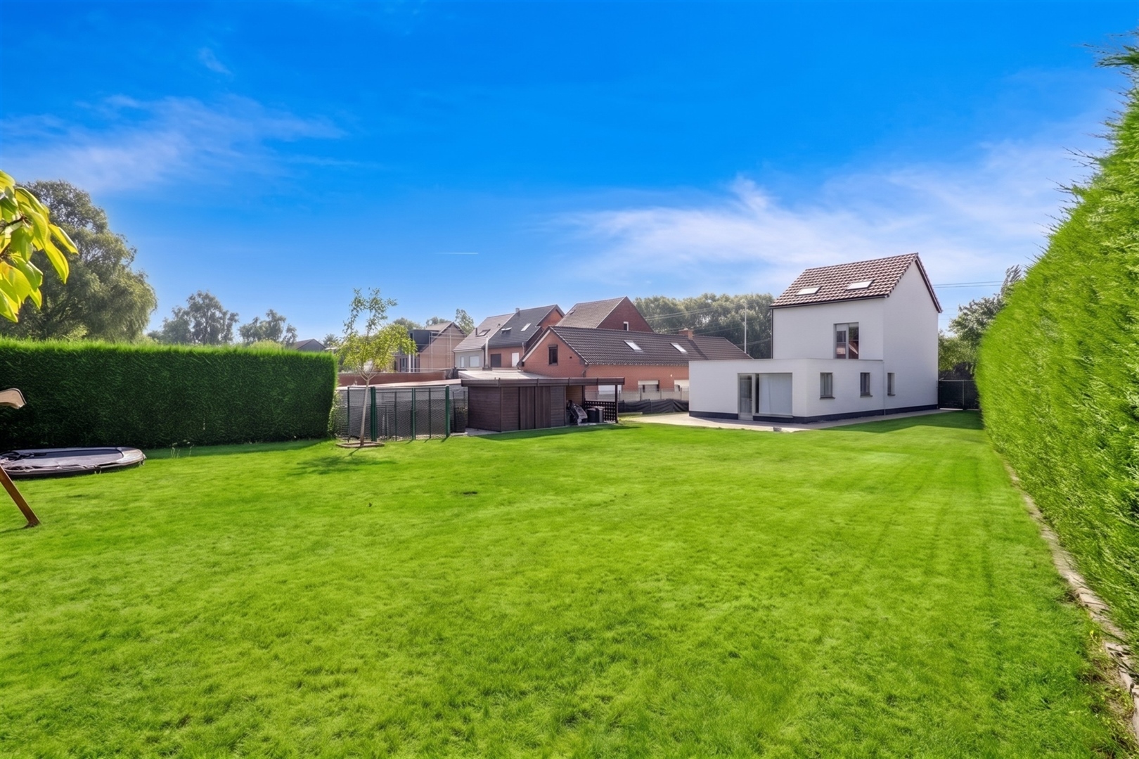 Ruime en gerenoveerde woning op centrale ligging - foto 4
