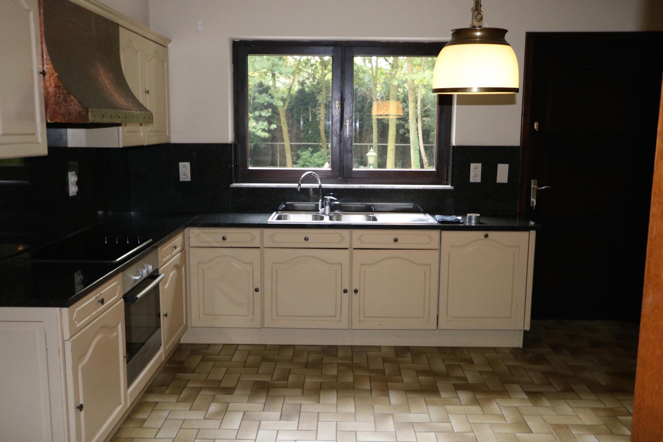 Huis te huur in Maasmechelen met 5 slaapkamers - foto 5