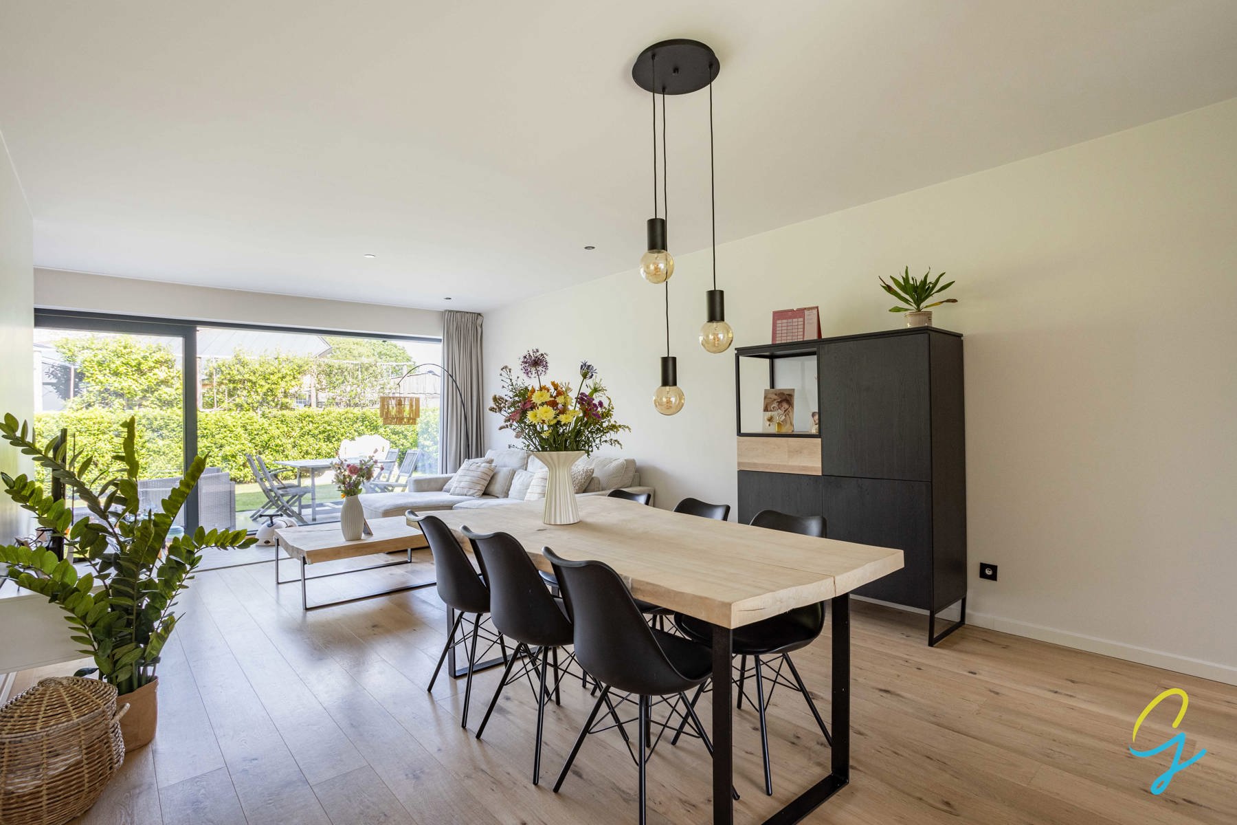 Te koop Instapklare recente woning met 3 slaapkamers op toplocatie - foto 3