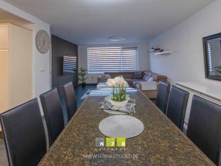 <span><strong>*IN OPTIE* HALFVRIJSTAANDE WONING MET 3 SLAAPKAMERS OP EEN PERCEEL VAN 3A87CA TE DILSEN-STOKKEM (DILSEN) <br /><br />TROEVEN<br /></strong>- Gelegen dichtbij het centrum van Dilsen. Alle belangrijke voorzieningen in de buurt. <br />- Rustige & kindvriendelijke omgeving. Diverse scholen op korte afstand!<br />- Instapklare woning! <br />- Badkamer werd vernieuwd in 2020.<br />- Airco in de woonkamer. <br />- Inpandige garage. <br />- Beklinkerde oprit naar de garage met plaats voor 2 auto's.<br />- Ruim overdekt terras met uitzicht op de tuin. <br />- Mooi tuintje aan de achterzijde van de woning. <strong><br /></strong><strong><br />KELDERVERDIEPING -01 (7,85 m²) | </strong>Cv-installatie op gas, watermeter, gasmeter, tegelvloer. <strong><br /></strong><strong><br />GELIJKVLOERS <br /></strong>- Inkomhal (1,48m x 4,63m = 6,85m²): trap naar verdieping 1, kliklaminaat. <br />- Woonkamer ((4,07m x 4,25m) + (3,75m x 3,72m) = 31,25m²): schuifraam naar de tuin met handmatige rolluik, doorgang naar de keuken, airco, tegelvloer. </span><br /><span>- Keuken (3,17m x 3,20m = 10,14m²) : in het verlengde van de woonkamer, geïnstalleerd met onder-bovenkasten, lades, kolomkast, keramische kookplaat, dampkap, oven, koelkast, vaatwasser, kliklaminaat.<br />- Berging 1 (2,86m x 4,45m = 12,73m²): aansluiting wasmachine & droogkast, deur naar de tuin aan de achterzijde, jacuzzi, tegelvloer. </span><br /><span>- Toilet (0,90m x 0,90 m = 0,81m²): zittoilet, PVC wandbetegeling, tegelvloer.</span><br /><span>- Inpandige garage (2,87m x 8,00m = 22,96m²): elektrische poort, bereikbaar via de hal, digitale meters, tegelvloer.<br /></span><br /><span><strong>VERDIEPING</strong> <strong>+01 </strong></span><br /><span>- Overloop (4,15m x 1,29m = 5,35m²) : trap naar het gelijkvloers, luik naar de zolder, kliklaminaat. <br />- Badkamer ((3,00m x 1,50m) + (1,70m x 2,26m) = 8,34m²): badmeubel met dubbele lavabo, spiegelkasten, inloopdouche, apart toilet, tegelvloer. wandbetegeling, <br />- Slaapkamer 1 (3,23m x 3,00m = 9,69m²): kliklaminaat. <br />- Slaapkamer 2 (3,60m x 3,77m = 13,57m²): kliklaminaat. <br />- Slaapkamer 3 (4,27m x 3,00m = 12,81m²): kliklaminaat. <br />- Berging 2 (0,91m x 1,86m = 1,69m²): kliklaminaat. <br /><br /><strong>ZOLDERVERDIEPING</strong> <strong>+02 | </strong>bereikbaar via zolderluik, betonplaat. <br /><br /><strong>VERNIEUWINGEN IN 2020 |</strong> badkamer + overkapping terras. <br /></span><br /><span><strong>EXTERIEUR</strong></span><br /><span>- Terras met overkapping (3,45m x 7,00m = 24,15m²) | mooi zicht op de achtertuin. <strong><br /></strong>- Tuinhuis (3,70m x 4,00m =14,80 m²).<br /><br /><strong>EXTRA INFORMATIE <br /></strong><span>Dit pand kan onderhevig zijn aan de renovatieverplichting die door de Vlaamse overheid wordt opgelegd voor residentiële gebouwen. Alle informatie kunt u terugvinden via https://www.vlaanderen.be/een-woning-kopen/renovatieverplichting-voor-residentiele-gebouwen-vanaf-2023.<br /></span><br />Bekijkt u deze advertentie via een aanverwante vastgoedsite, surf dan zeker naar onze website <strong>www.N78vastgoed.be</strong> voor een uitgebreide beschrijving en foto's. <strong>Meer info: +32 (0)89 86 18 88 of info@N78vastgoed.be.</strong></span>