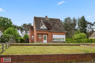 Ben je op zoek naar een woning die je volledig naar eigen smaak kunt transformeren?Deze vrijstaande woning op een ruim perceel biedt dé basis voor...