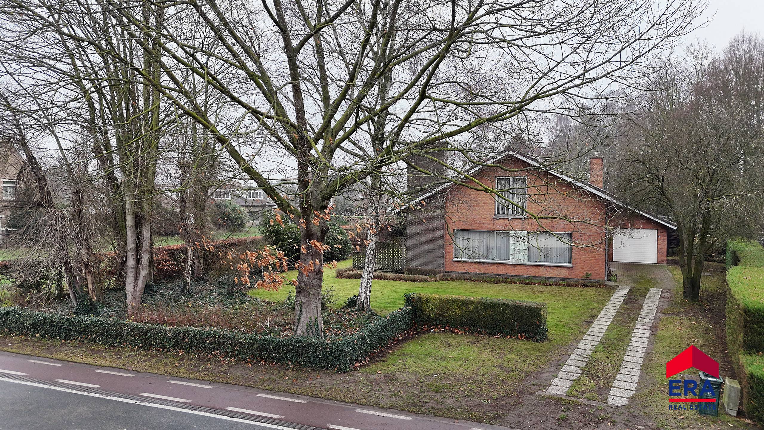 Rust, groen en mogelijkheden: alleenstaande woning in Eeklo. - foto 1