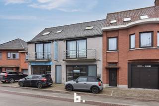 Bent u op zoek naar een perfect ingerichte handelsruimte om uw voedingszaak, handel, winkel, praktijk te starten of uit te breiden? Dit...