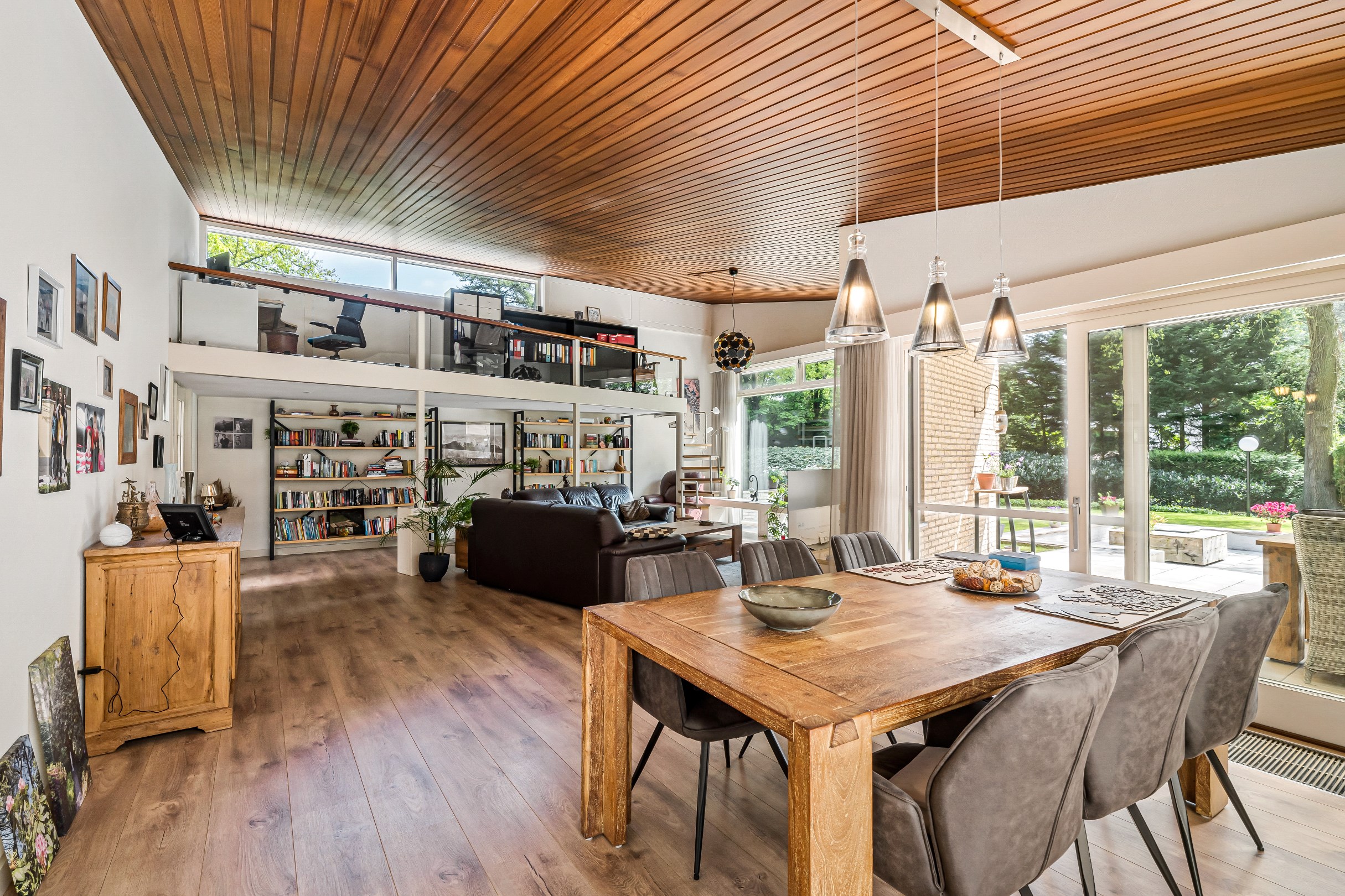 Groen gelegen laagbouwvilla op perceel van ca. 2628 m² in villawijk "De Meerse Bergen" - foto 5