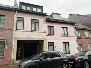 Atelier/loods van ca. 200 m² in WemmelOp zoek naar een functionele ruimte voor uw activiteit? Dit atelier/loods van ± 200 m² is gelegen op...