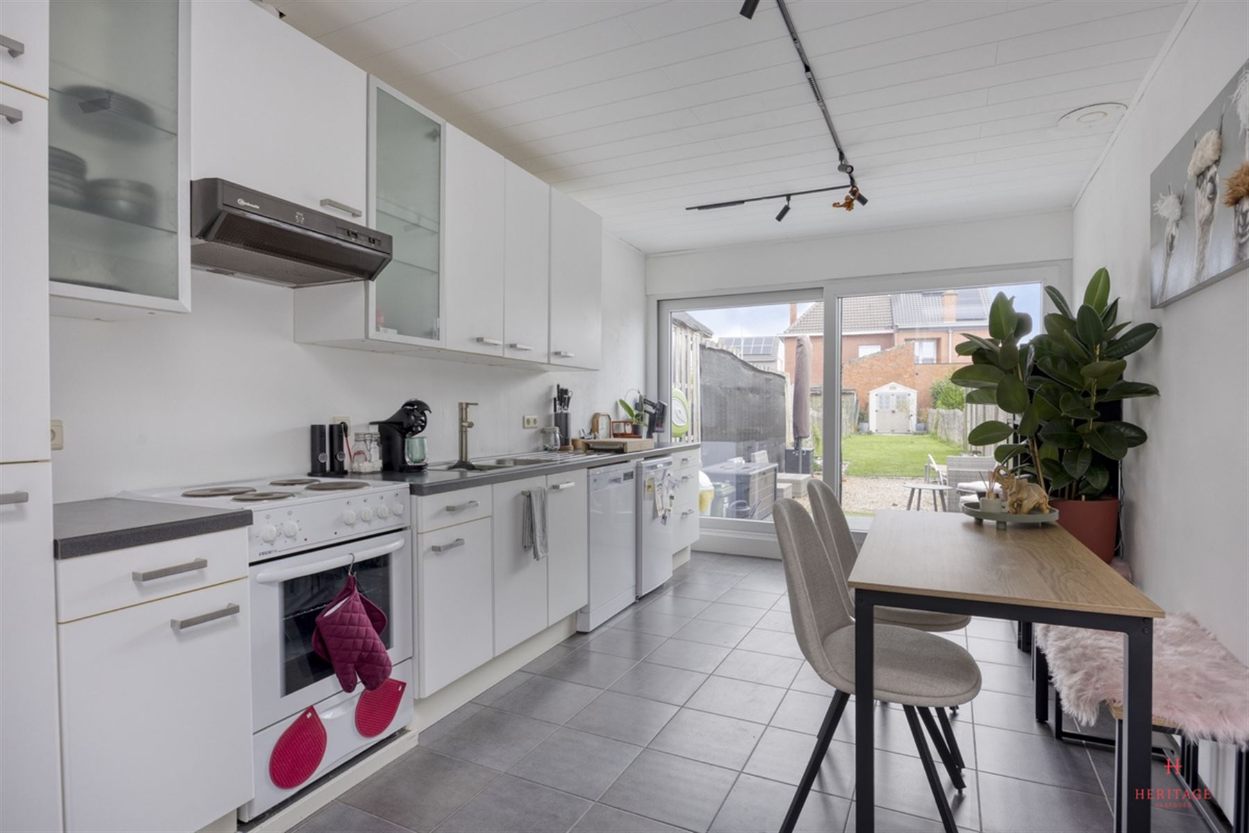 Charmante woning met ruime tuin in Hamme - foto 5