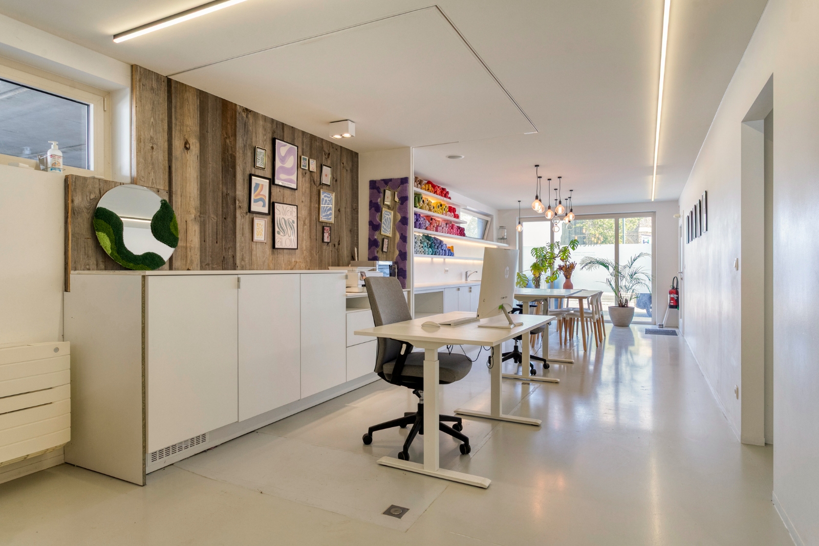 Veelzijdige kantoorruimte, handelsruimte, atelier of praktijkruimte van 131 m² te Woumen - foto 2