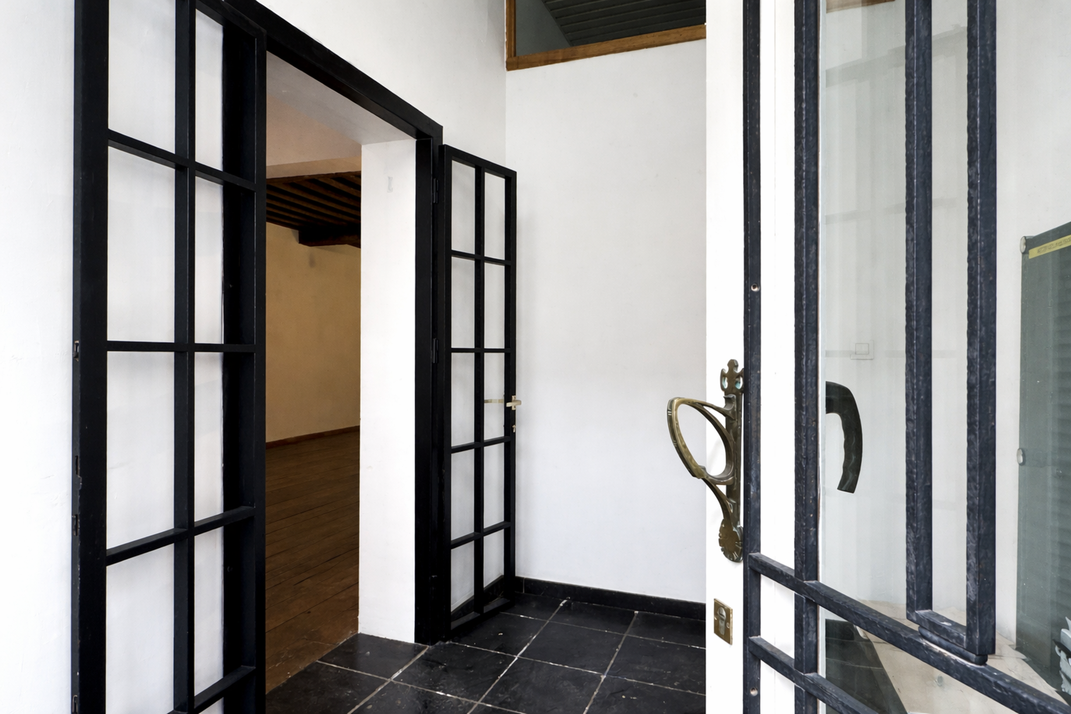 Commercial à louer à Anvers - photo 3