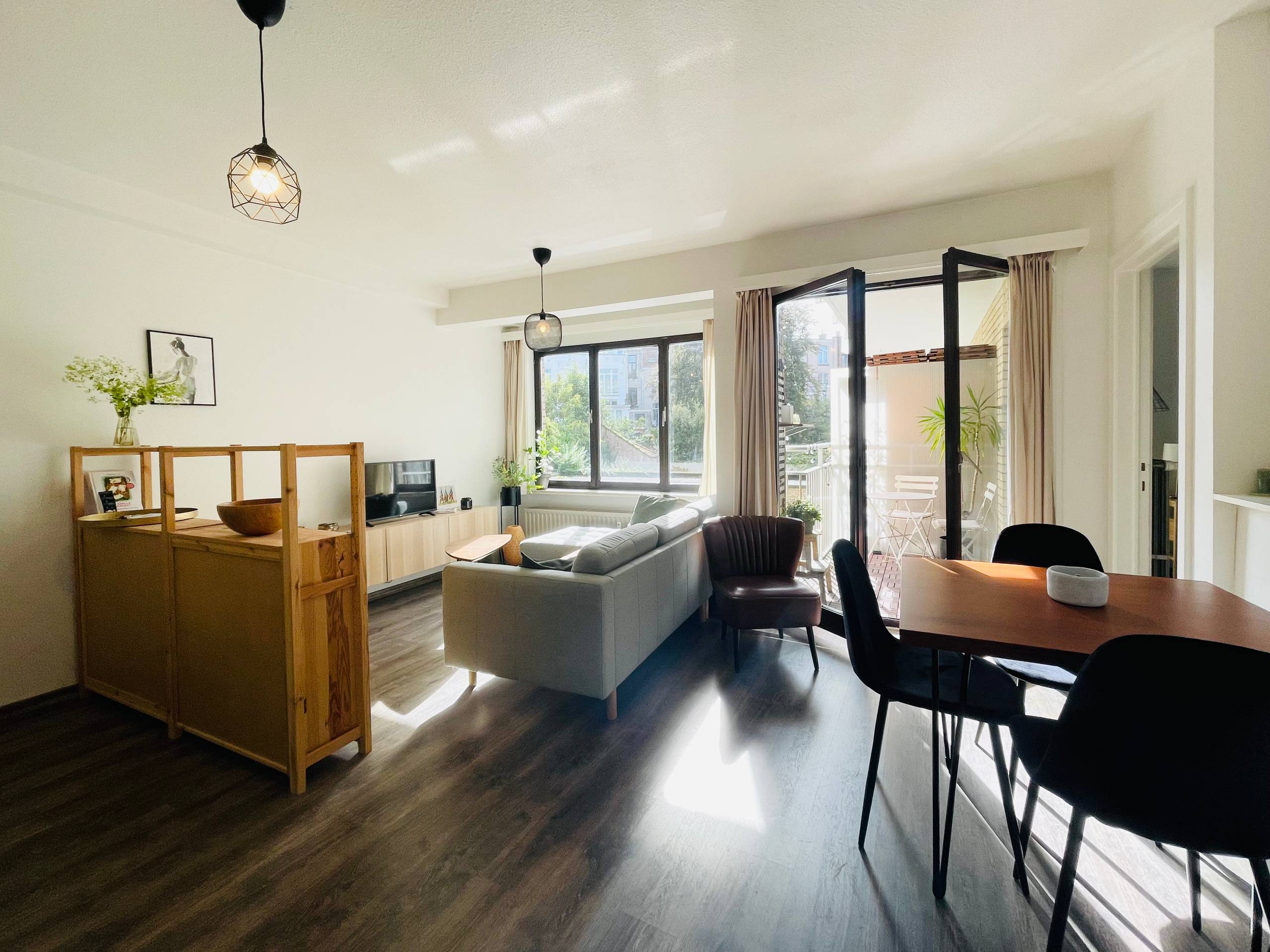 Gerenoveerd en instapklaar appartement met zonnig terras in hartje Gent - foto 4