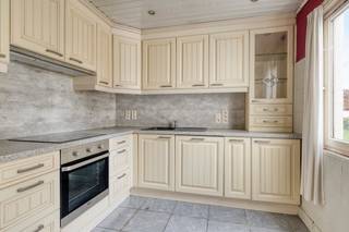 Bent u op zoek naar een woning met potentieel? Dit huis (bouwjaar 1937) staat nu te koop in een aangename buurt in Geel. Hoewel de woning een...