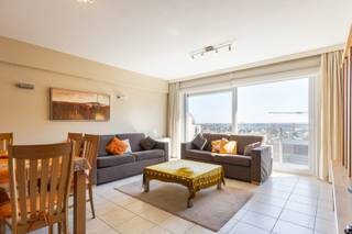 De Panne: Instapklaar appartement met 2 slaapkamers, 2 terrassen en panoramisch uitzicht!  Welkom in residentie De Muze, een goed onderhouden gebouw...