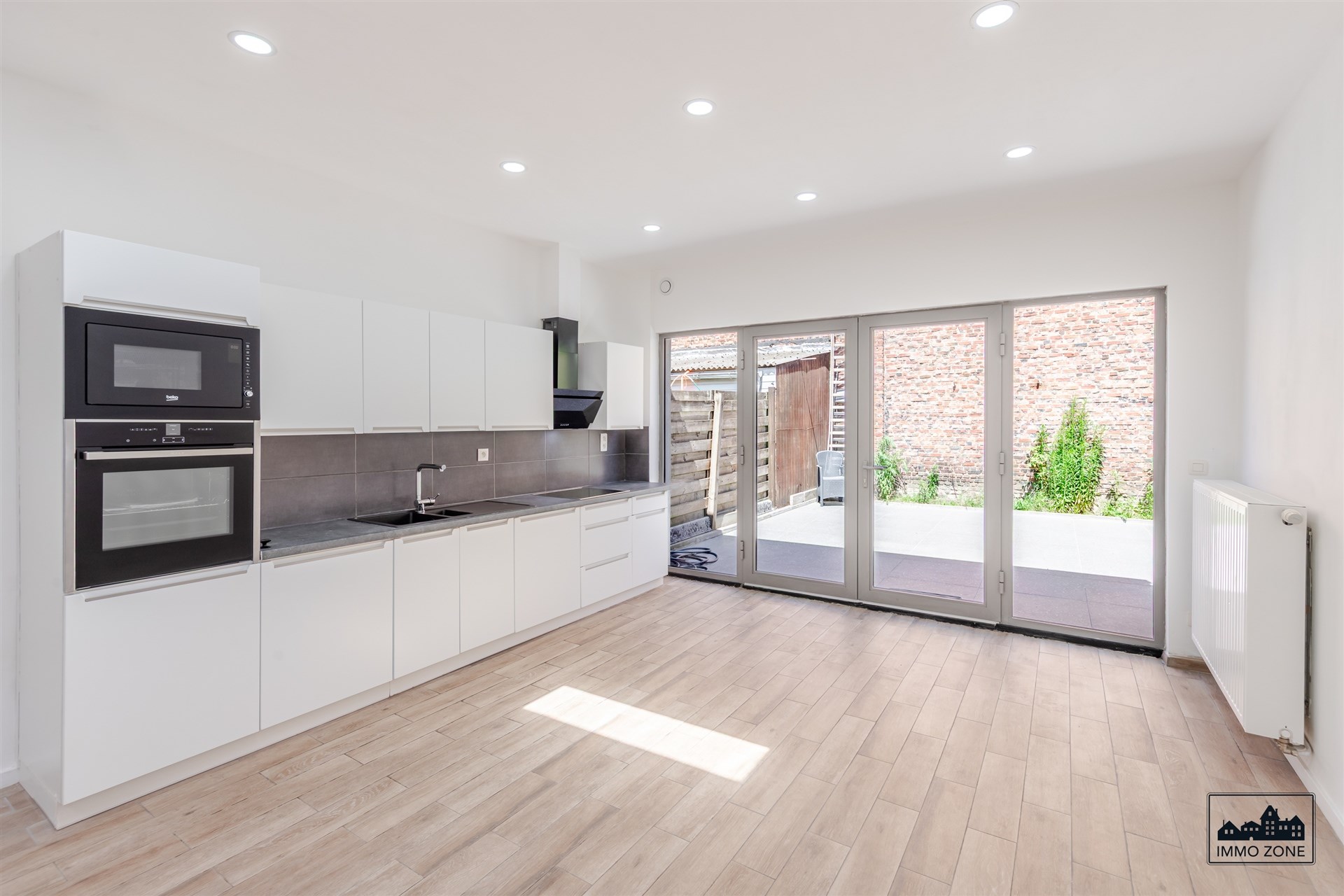 Maison à vendre à Saint-Nicolas avec 3 chambres - photo 2