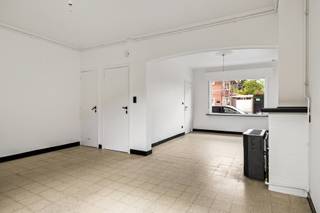 Op zoek naar een frisse en betaalbare starterswoning op een centrale ligging? Deze charmante woning nabij het centrum van Sint-Niklaas biedt alles...