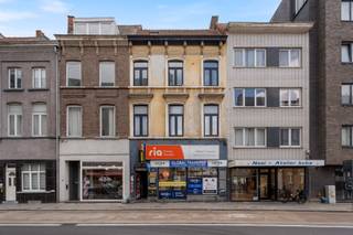 Droomt u van wonen in het hart van Gent, op wandelafstand van de historische binnenstad en vlak bij de Coupure? Dan is dit veelzijdige...