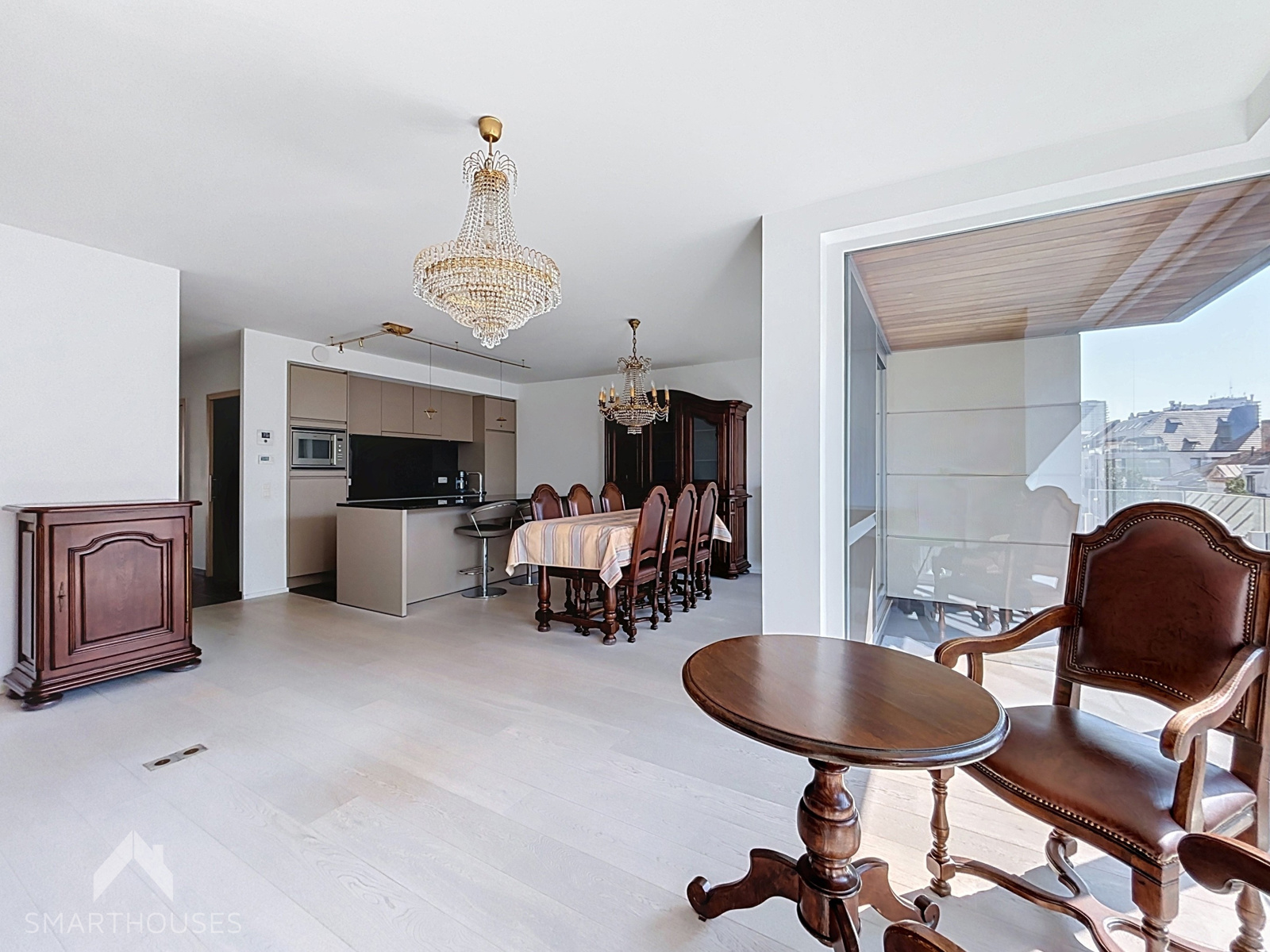 Appartement met 2 slaapkamers en 2 terrassen op toplocatie - foto 5